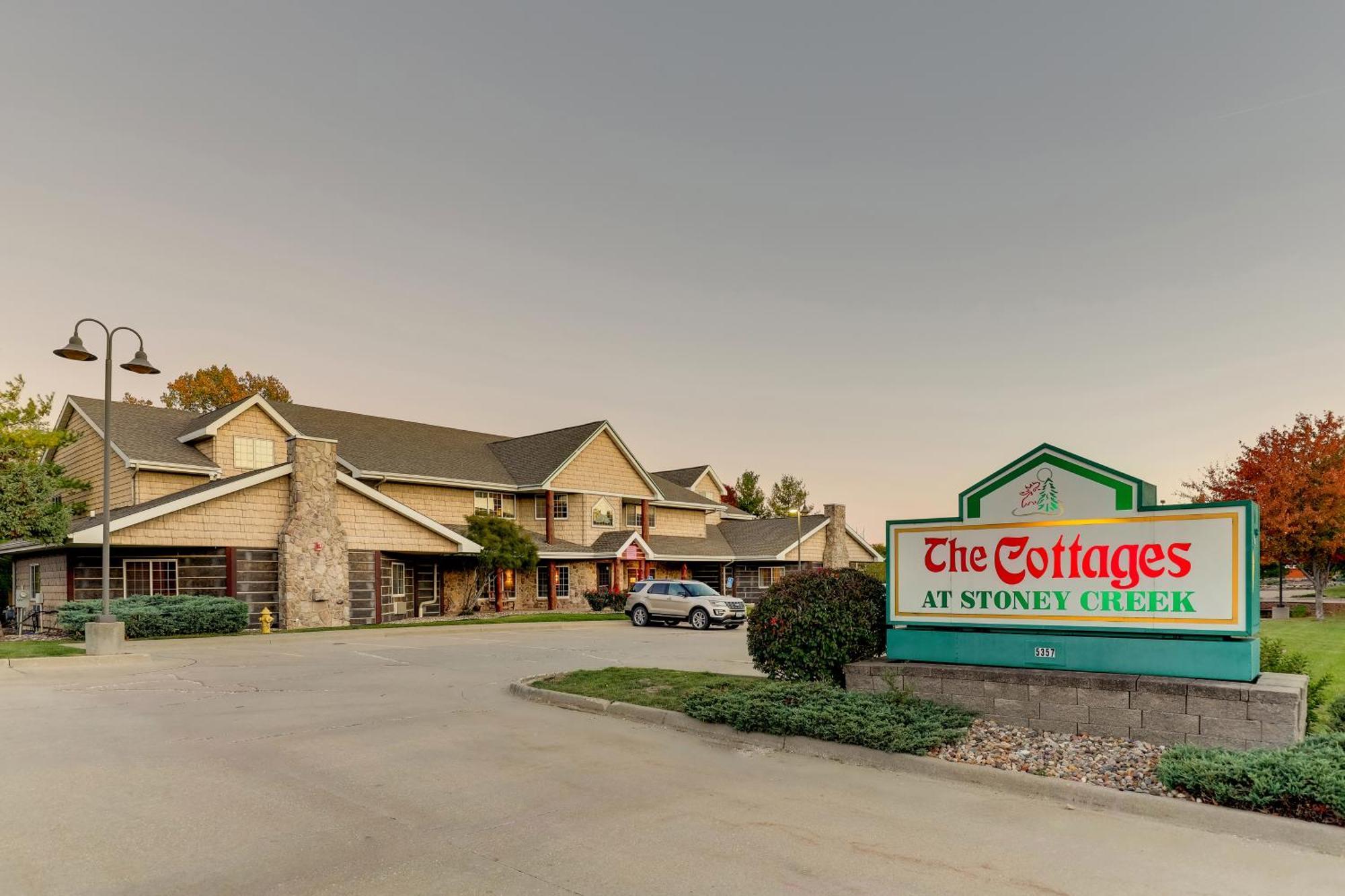 Stoney Creek Hotel Des Moines - Johnston Exterior photo