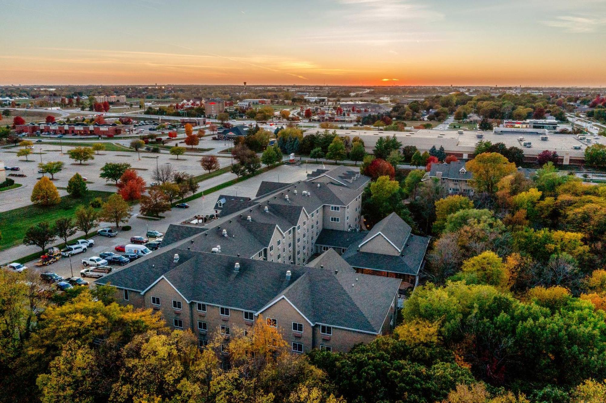 Stoney Creek Hotel Des Moines - Johnston Exterior photo